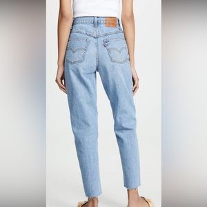 Levi’s MOM JEAN size 24
